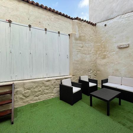 La Carree Des Amis Villa Lusignan Dış mekan fotoğraf
